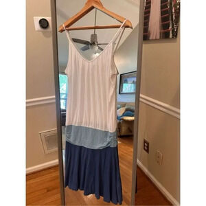 Beach time Coverup Size 10 White/Blue‎